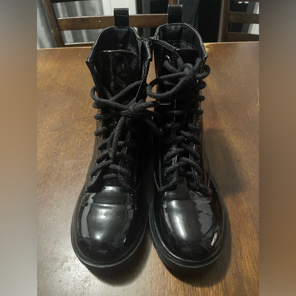Women’s combat ankle boots